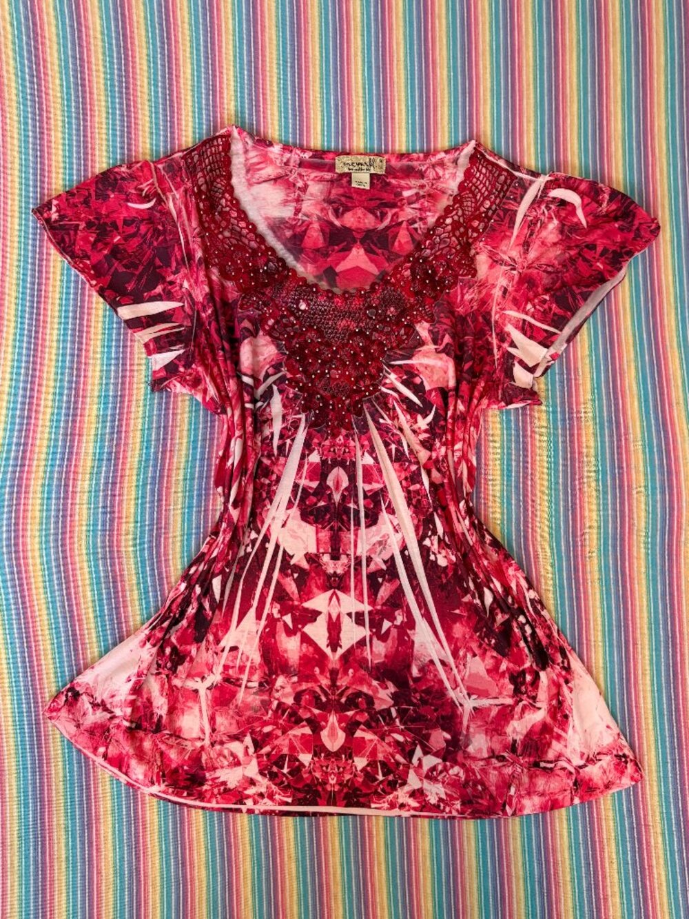 One World Y2K Whimsygoth Fairycore Beaded Crochet V-Neck Pink Printed Top